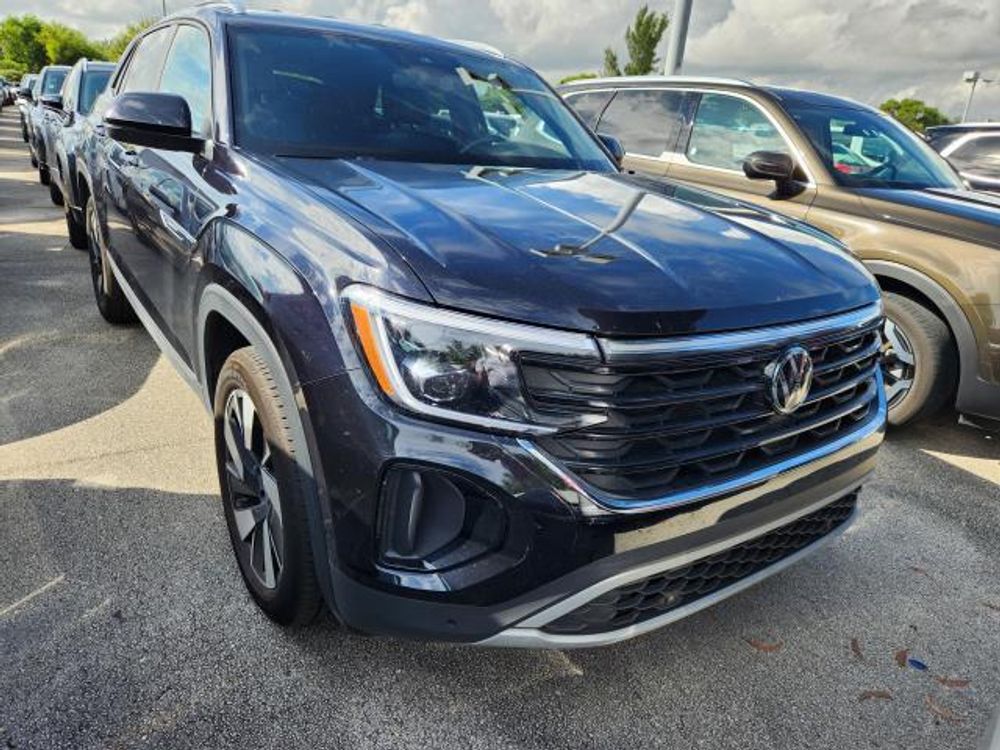 2025 Volkswagen Atlas Cross Sport 2.0T SE w/Technology