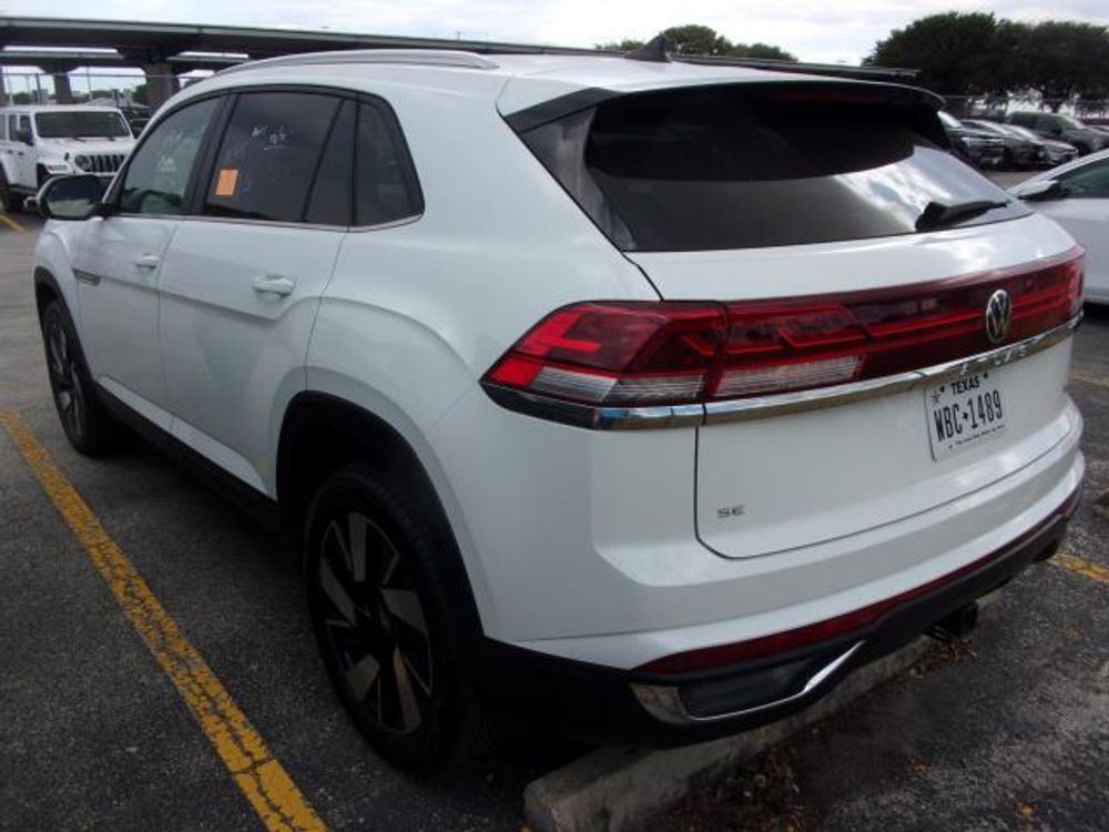 2025 Volkswagen Atlas Cross Sport 2.0T SE w/Technology
