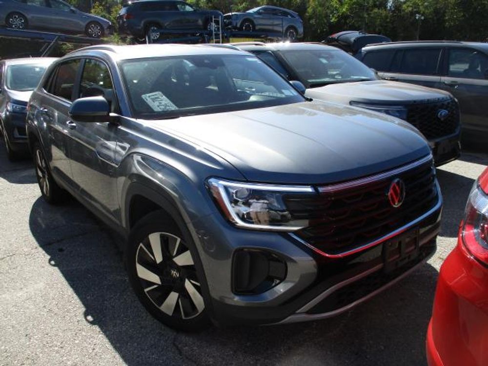 2025 Volkswagen Atlas Cross Sport 2.0T SE w/Technology