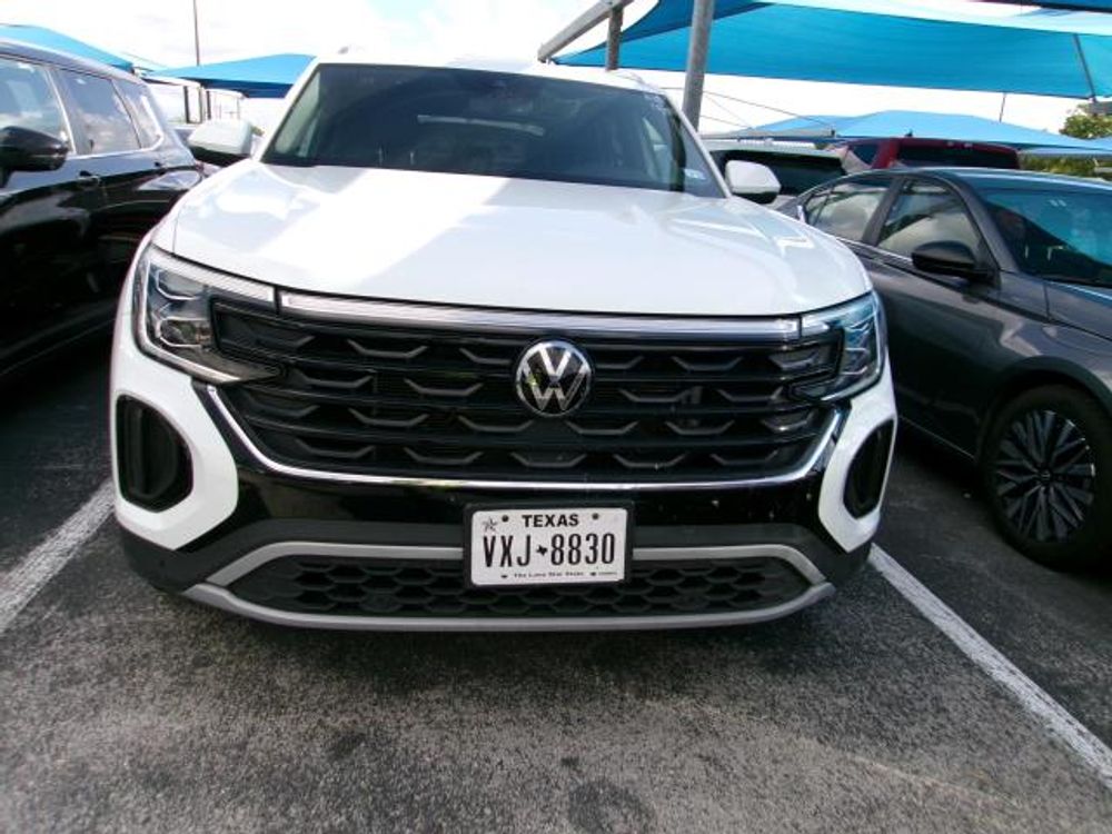 2025 Volkswagen Atlas Cross Sport 2.0T SE w/Technology