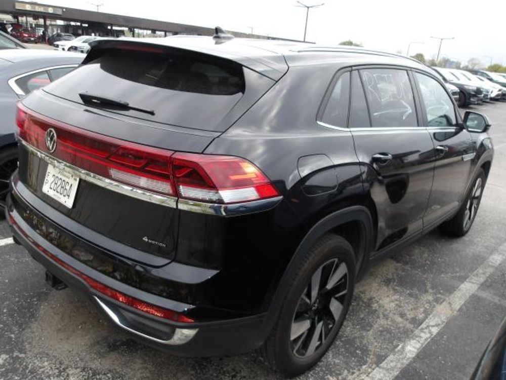2025 Volkswagen Atlas Cross Sport 2.0T SE w/Technology