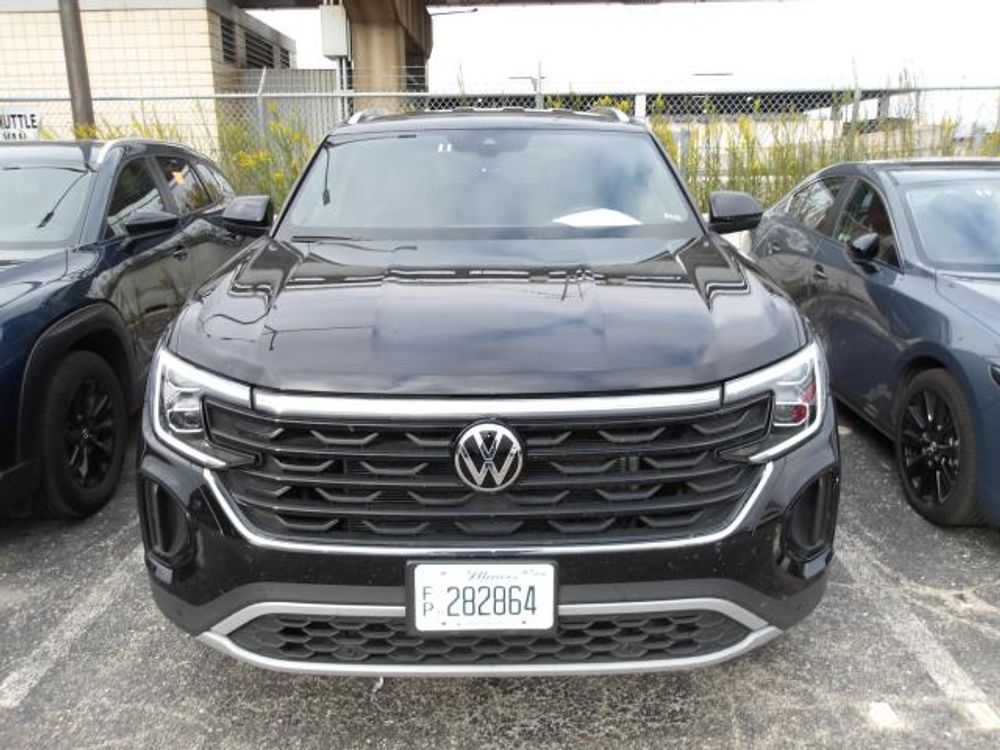 2025 Volkswagen Atlas Cross Sport 2.0T SE w/Technology