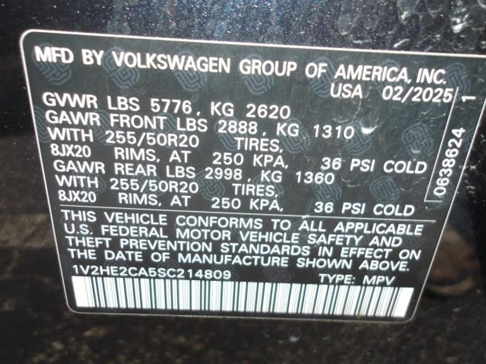 2025 Volkswagen Atlas Cross Sport 2.0T SE w/Technology