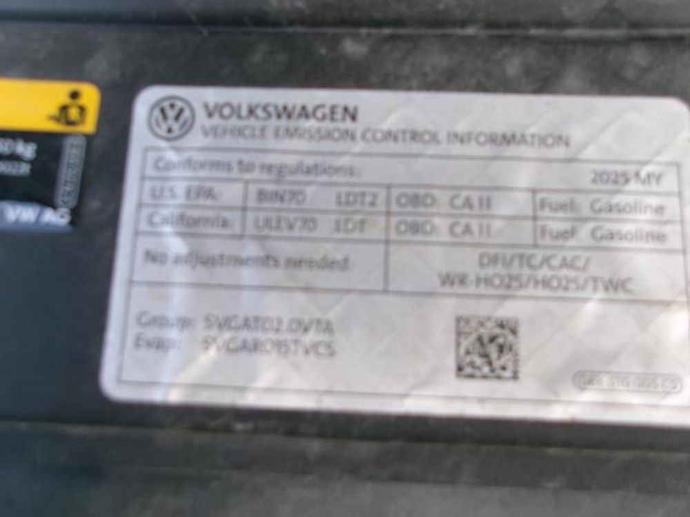 2025 Volkswagen Atlas Cross Sport 2.0T SE w/Technology