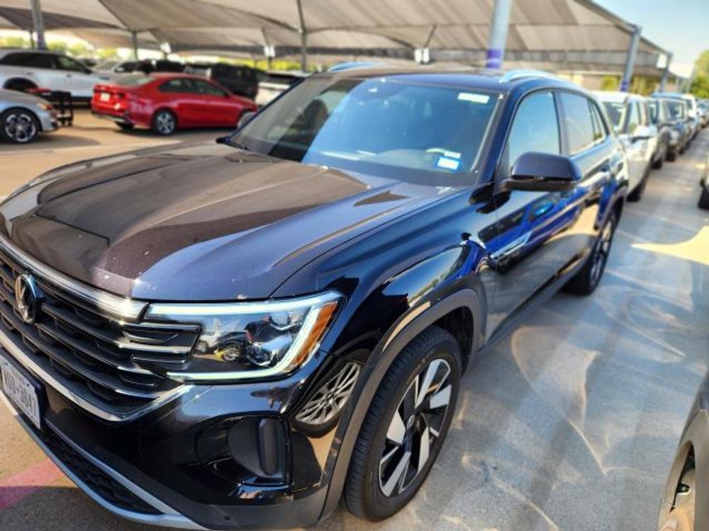 2025 Volkswagen Atlas Cross Sport 2.0T SE w/Technology