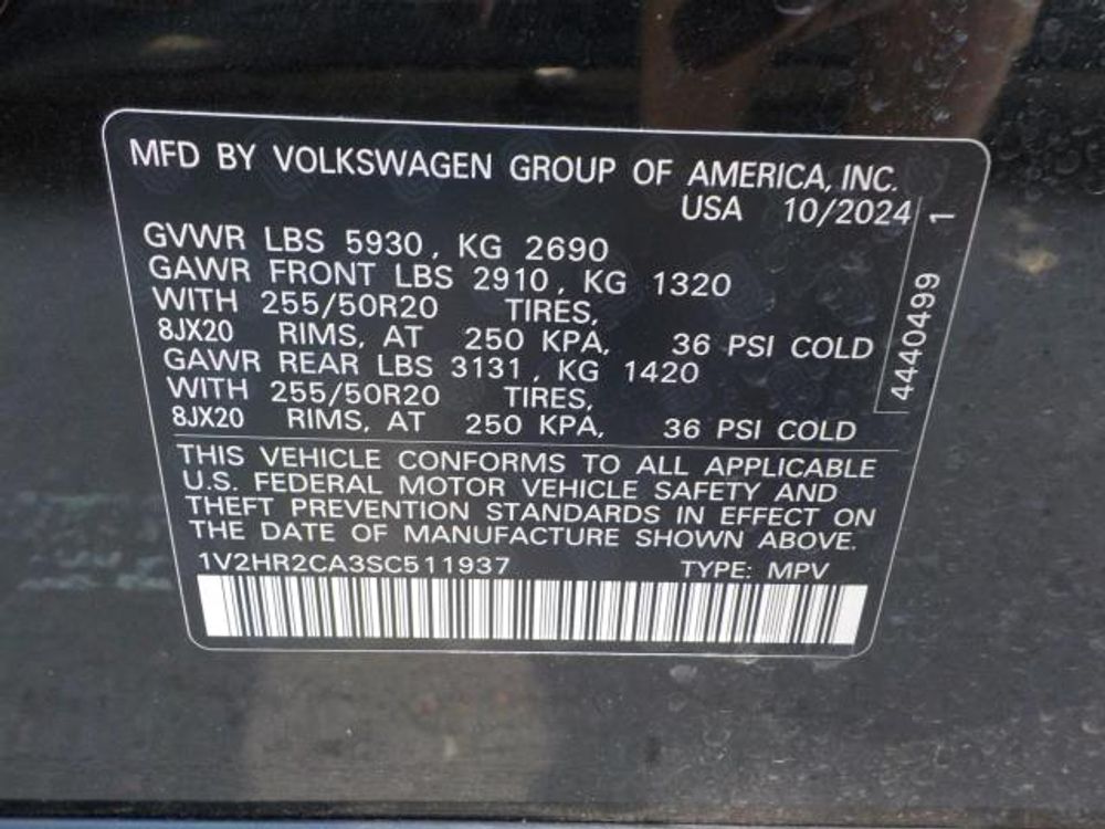 2025 Volkswagen Atlas 2.0T SE w/Technology