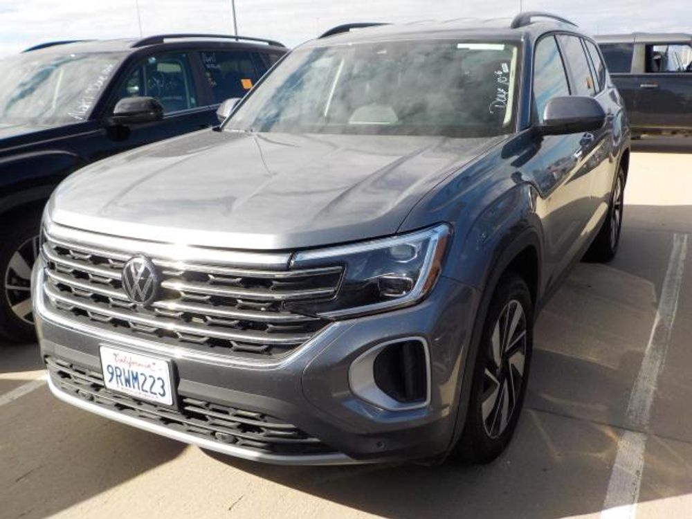 2025 Volkswagen Atlas 2.0T SE w/Technology