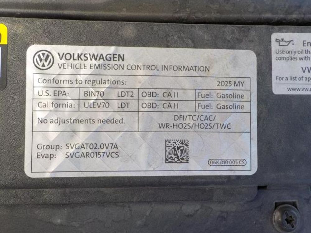 2025 Volkswagen Atlas 2.0T SE w/Technology