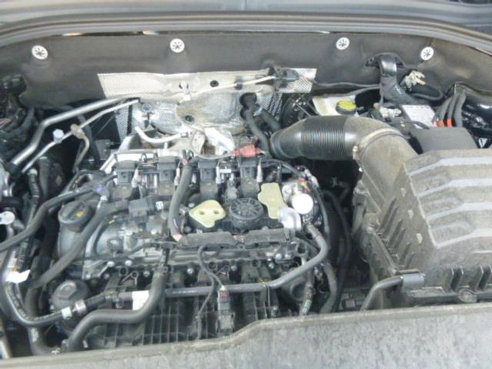 2025 Volkswagen Atlas 2.0T SE
