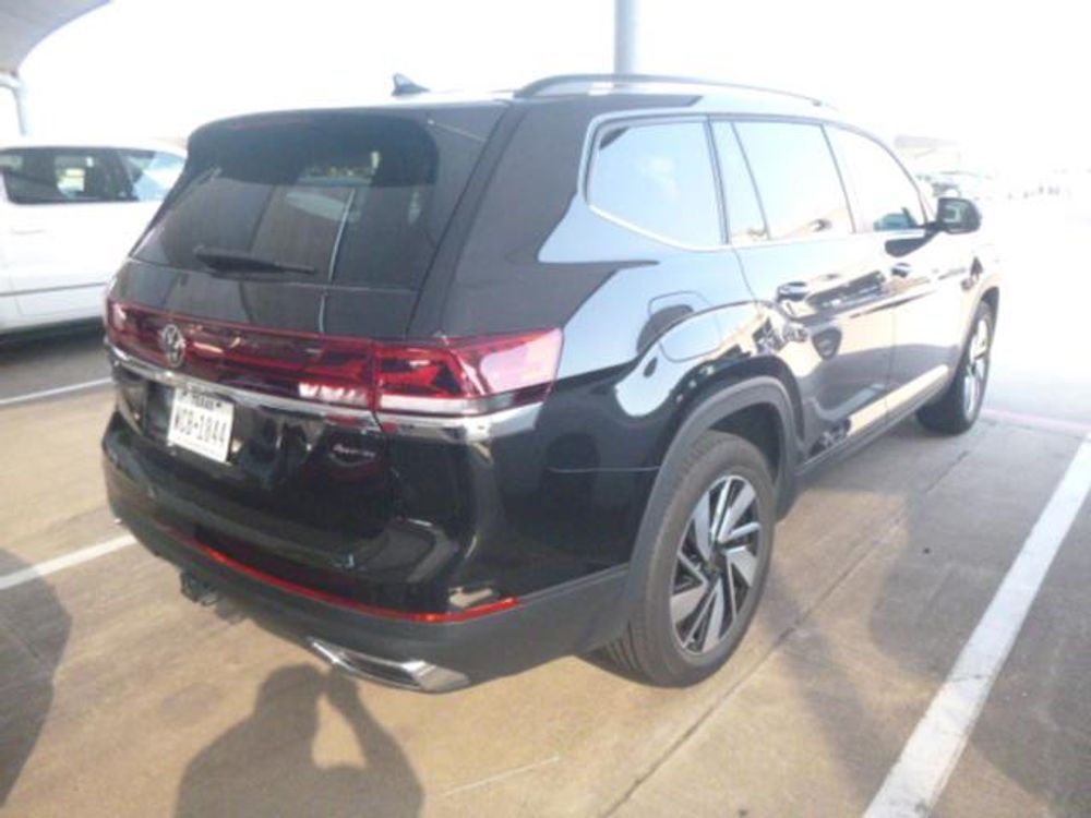 2025 Volkswagen Atlas 2.0T SE