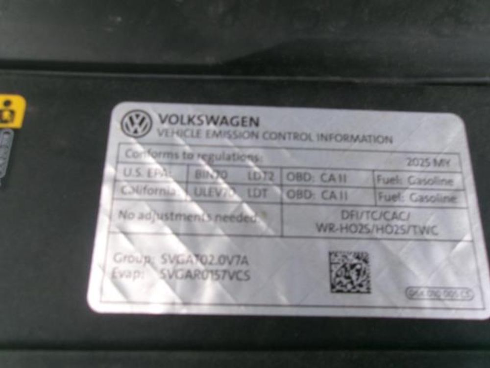 2025 Volkswagen Atlas 2.0T SE w/Technology