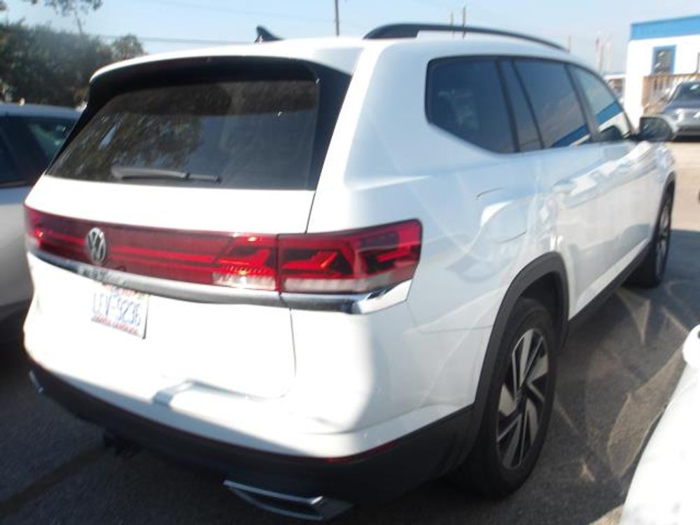 2025 Volkswagen Atlas 2.0T SE w/Technology