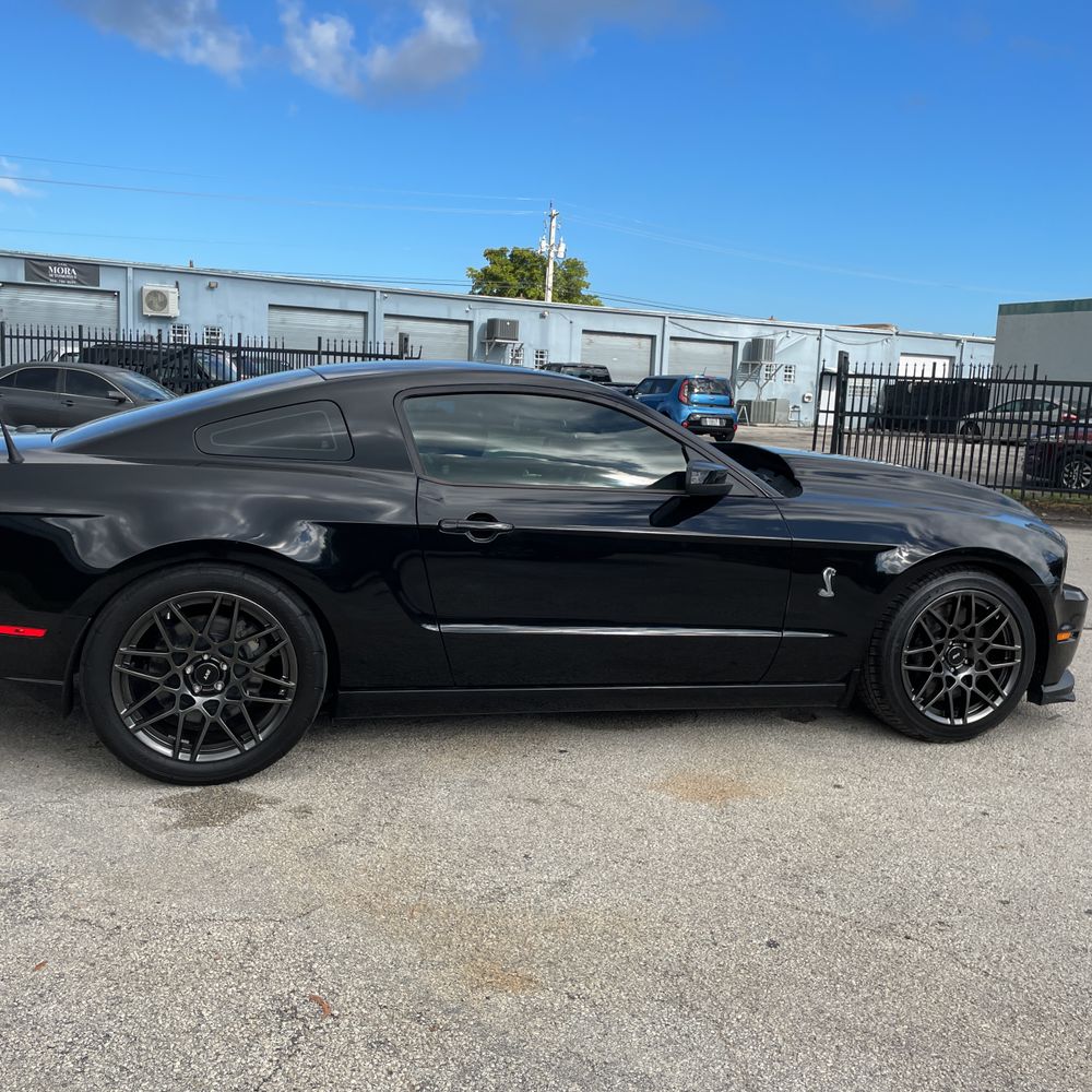 2013 Ford Shelby GT500 Base