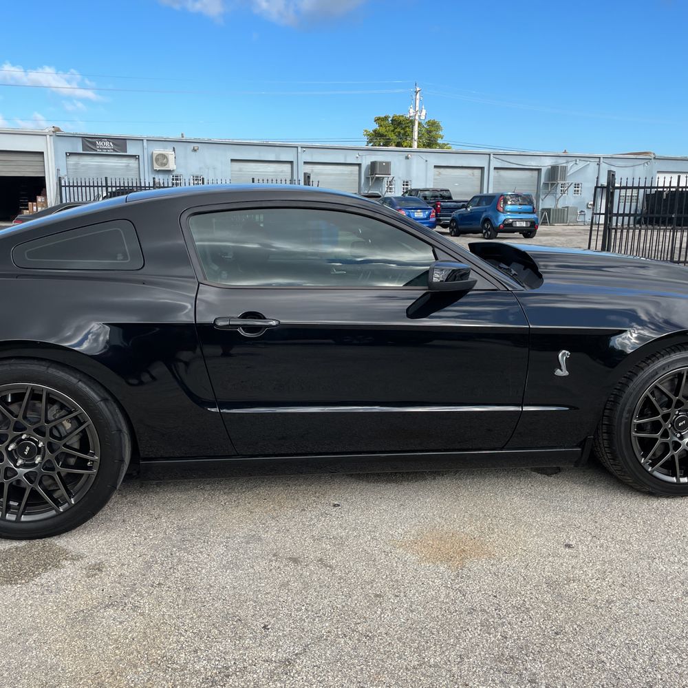 2013 Ford Shelby GT500 Base