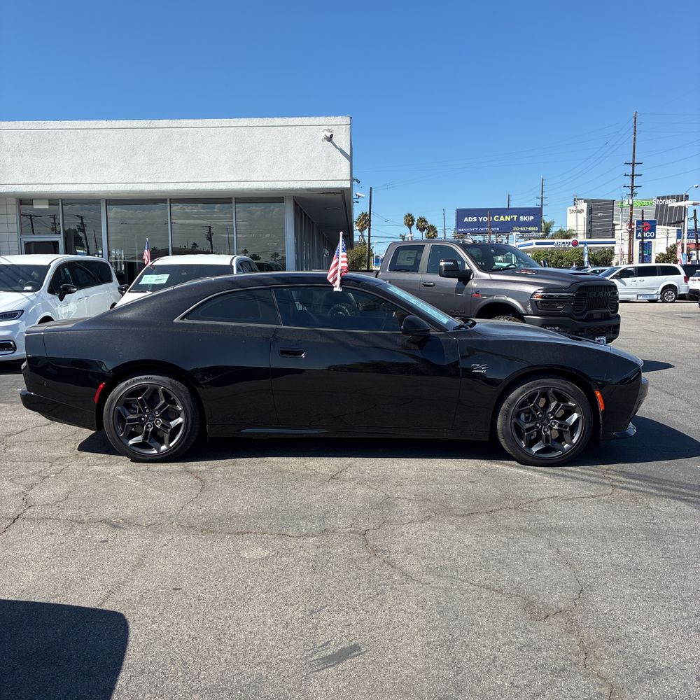 2025 Dodge Charger Daytona EV R/T