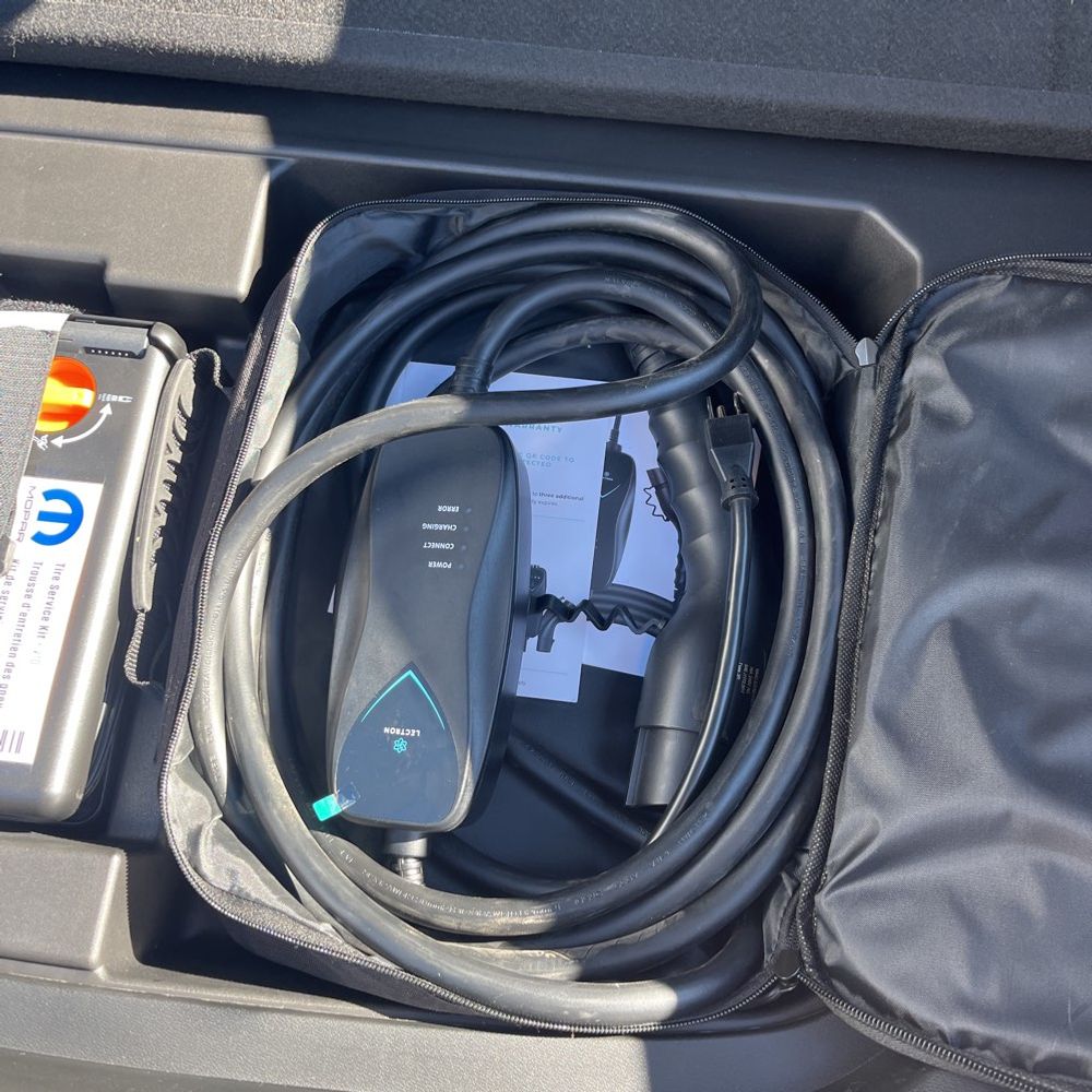 2025 Dodge Charger Daytona EV SCAT PACK