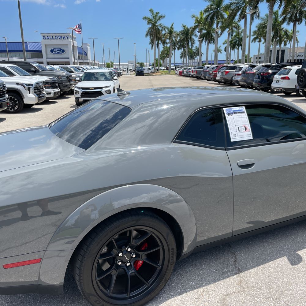 2023 Dodge Challenger SRT Hellcat Jailbreak
