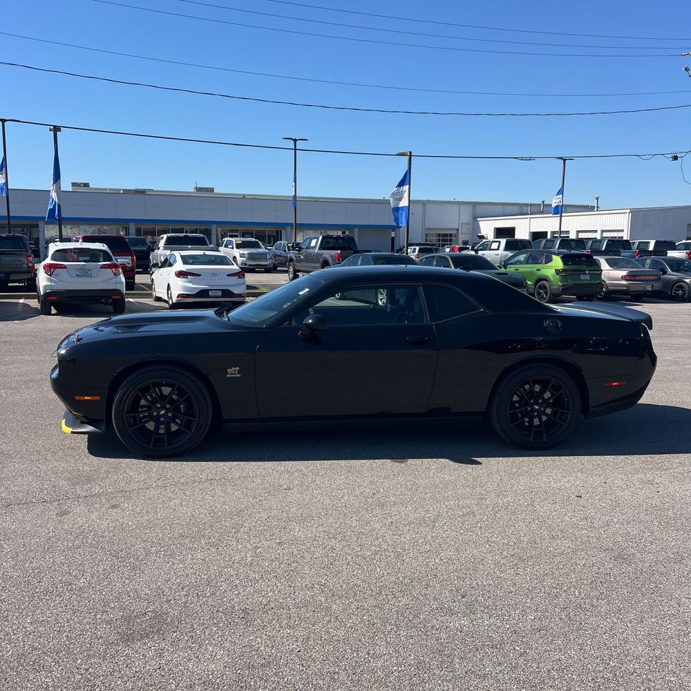 2023 Dodge Challenger R/T SCAT PACK