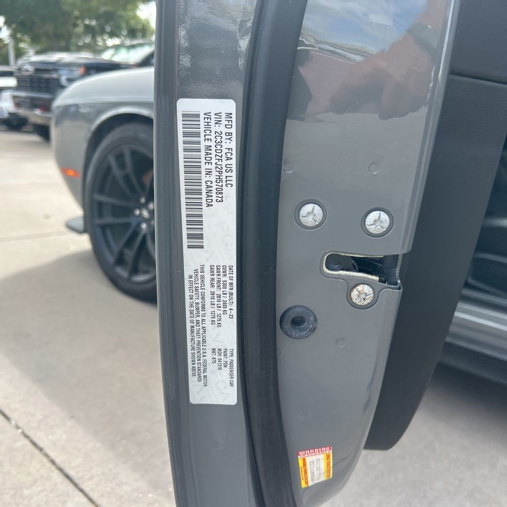 2023 Dodge Challenger R/T SCAT PACK