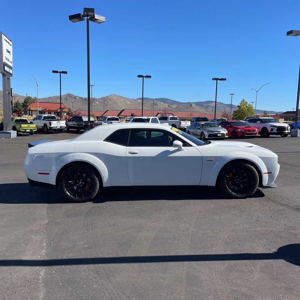 2022 Dodge Challenger R/T SCAT PACK