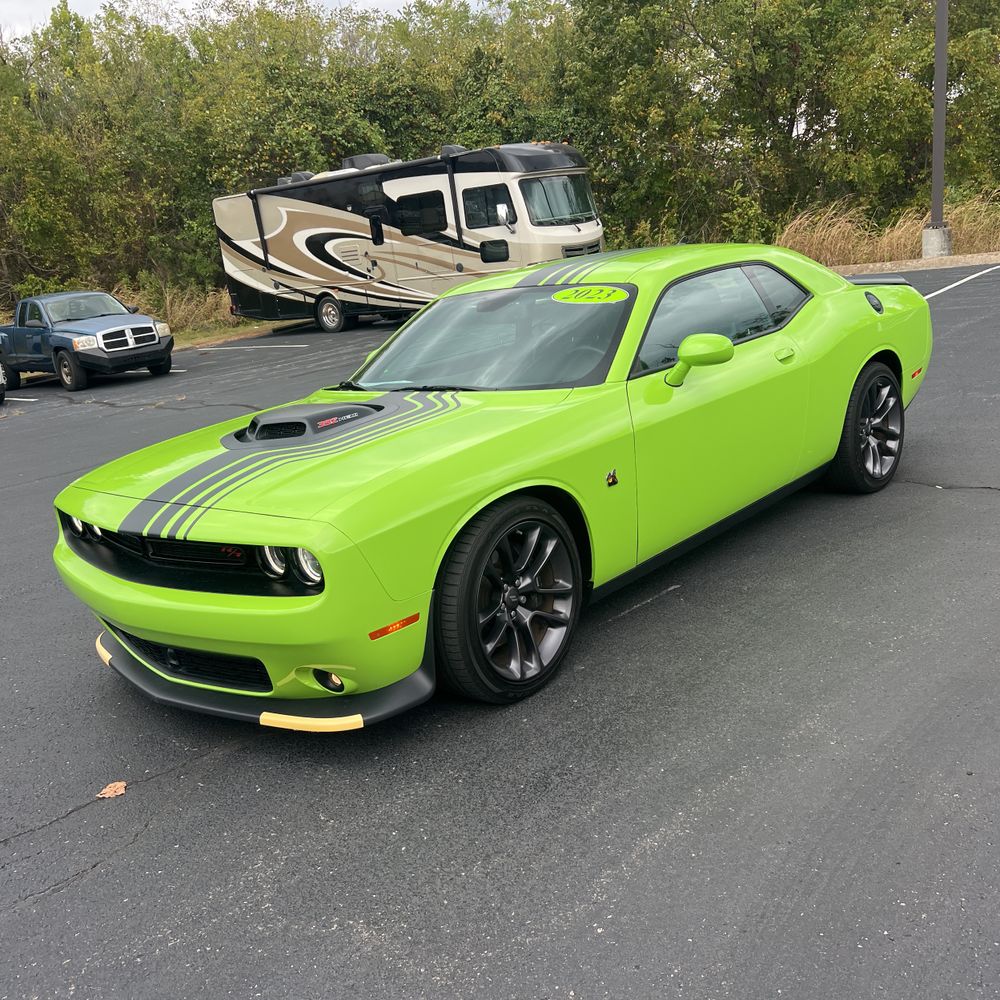 2023 Dodge Challenger R/T SCAT PACK