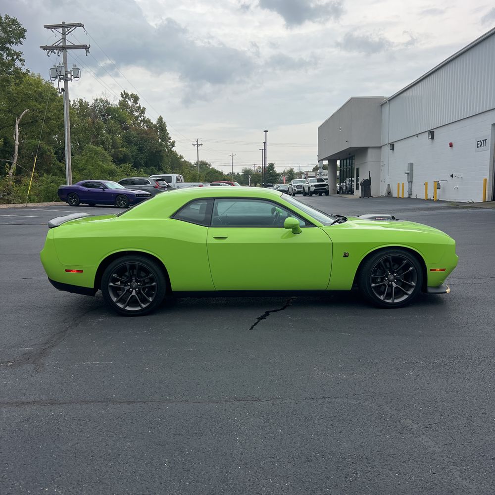 2023 Dodge Challenger R/T SCAT PACK