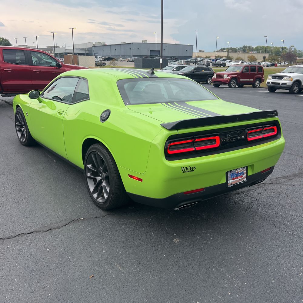 2023 Dodge Challenger R/T SCAT PACK