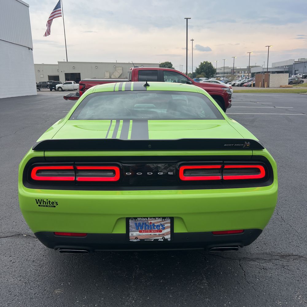 2023 Dodge Challenger R/T SCAT PACK