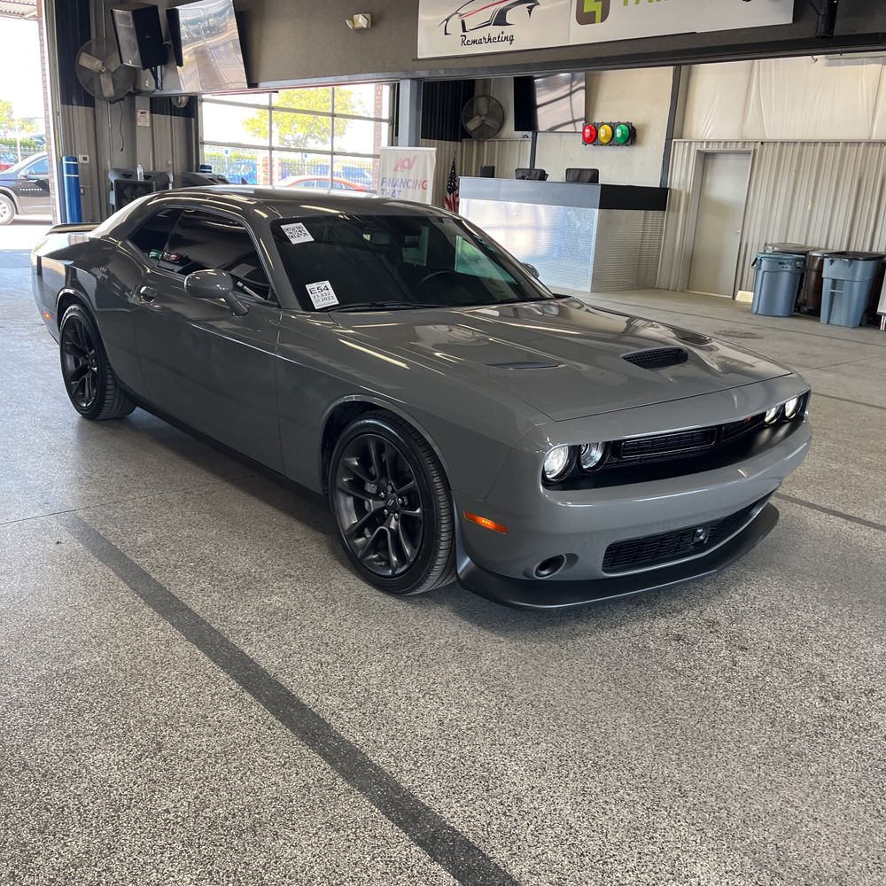2023 Dodge Challenger R/T SCAT PACK