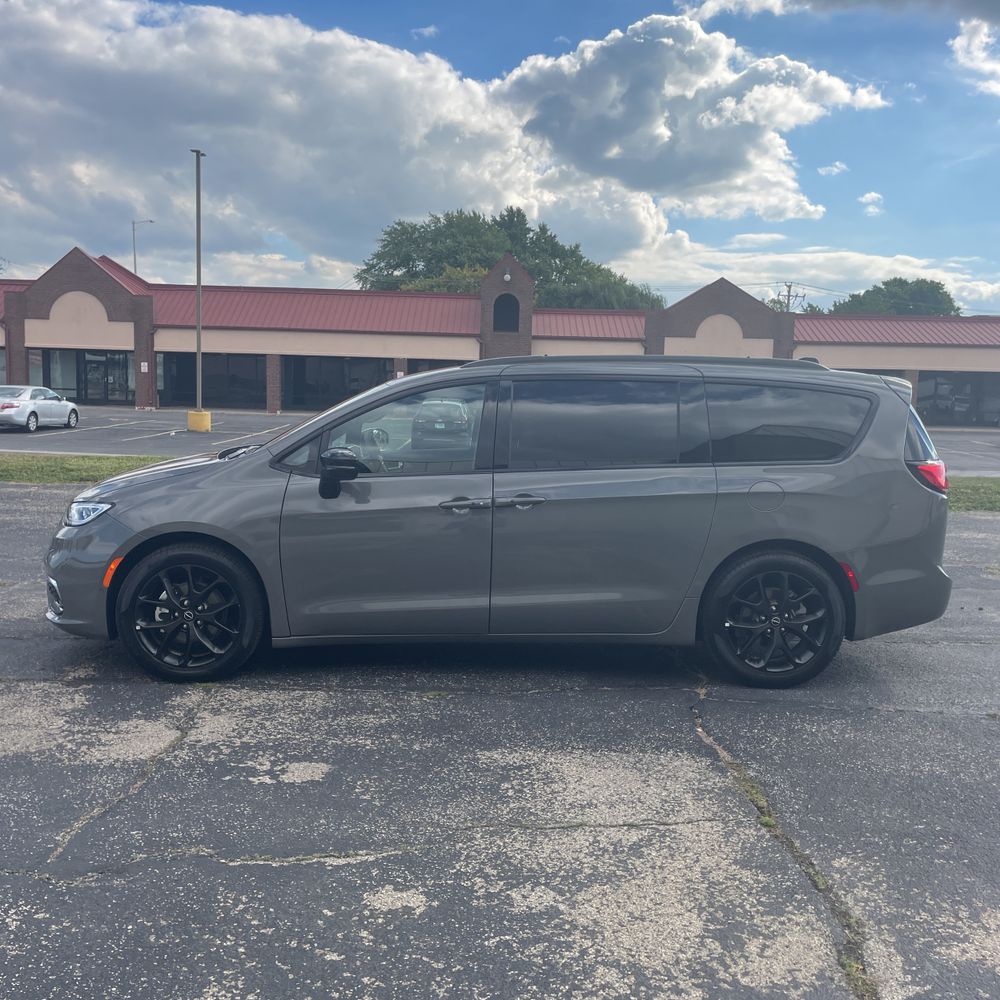 2025 Chrysler Pacifica Limited