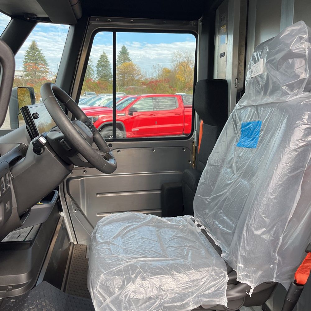 2024 BrightDrop Zevo 600 Std Roof