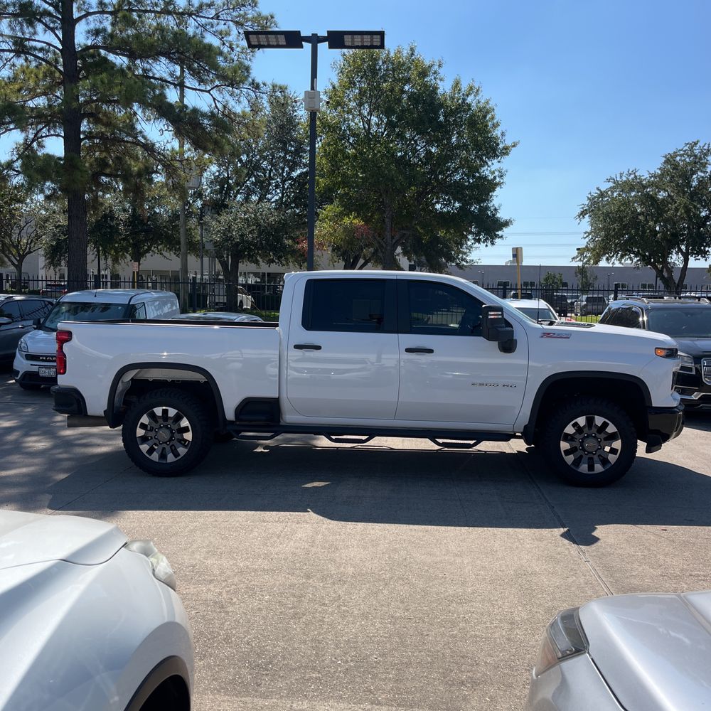 2024 Chevrolet Silverado 2500 Custom