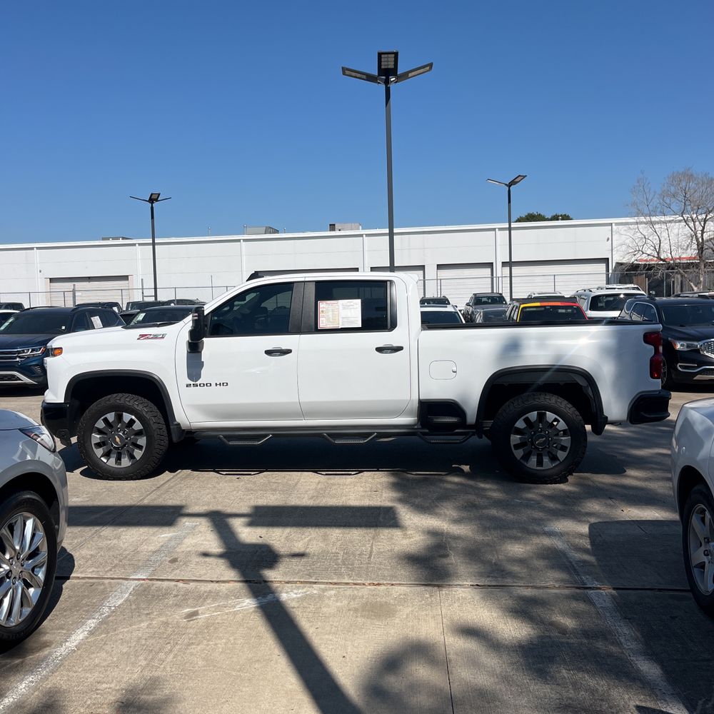2024 Chevrolet Silverado 2500 Custom