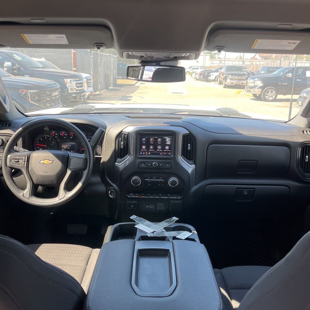 2024 Chevrolet Silverado 2500 Custom