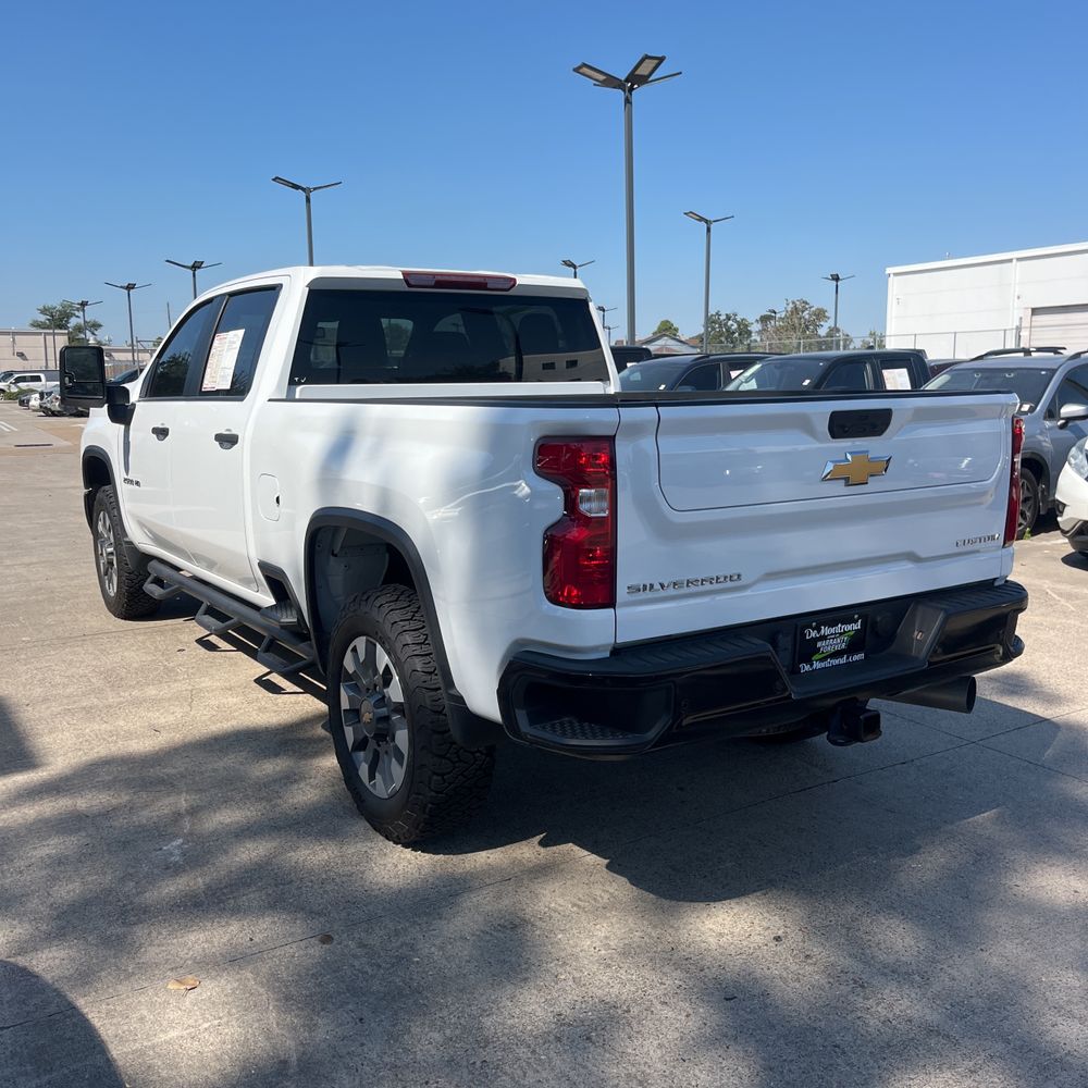 2024 Chevrolet Silverado 2500 Custom