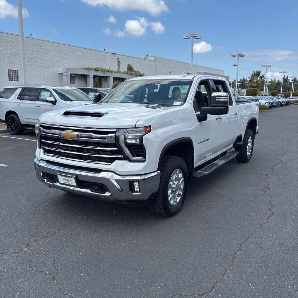 2024 Chevrolet Silverado 2500HD LTZ