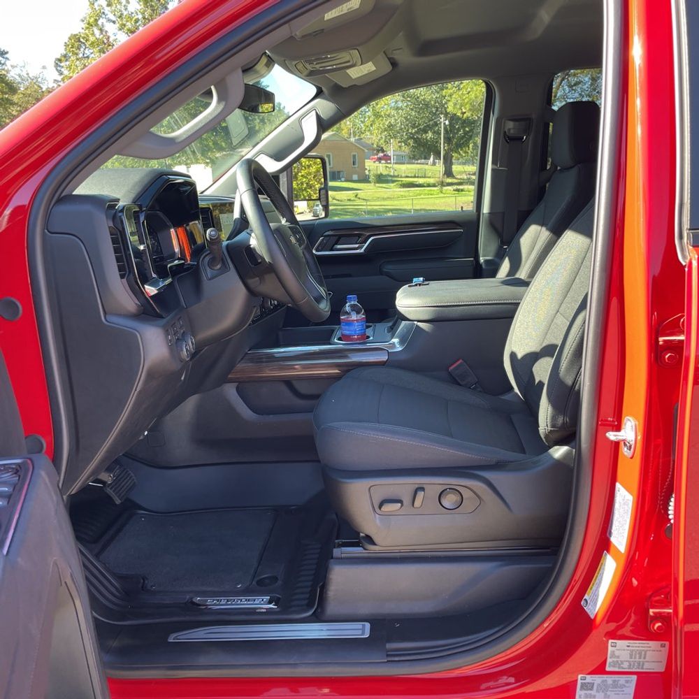 2025 Chevrolet Silverado 2500HD LT