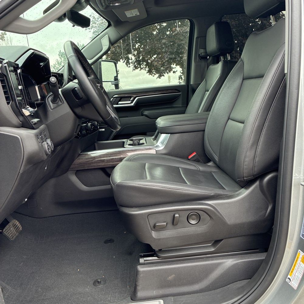 2025 Chevrolet Silverado 2500HD LTZ