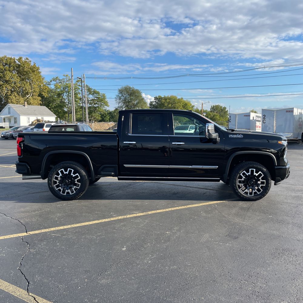 2025 Chevrolet Silverado 2500 High Country