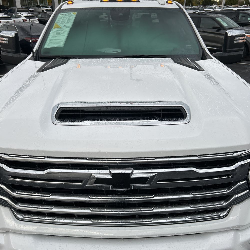 2025 Chevrolet Silverado 3500HD High Country