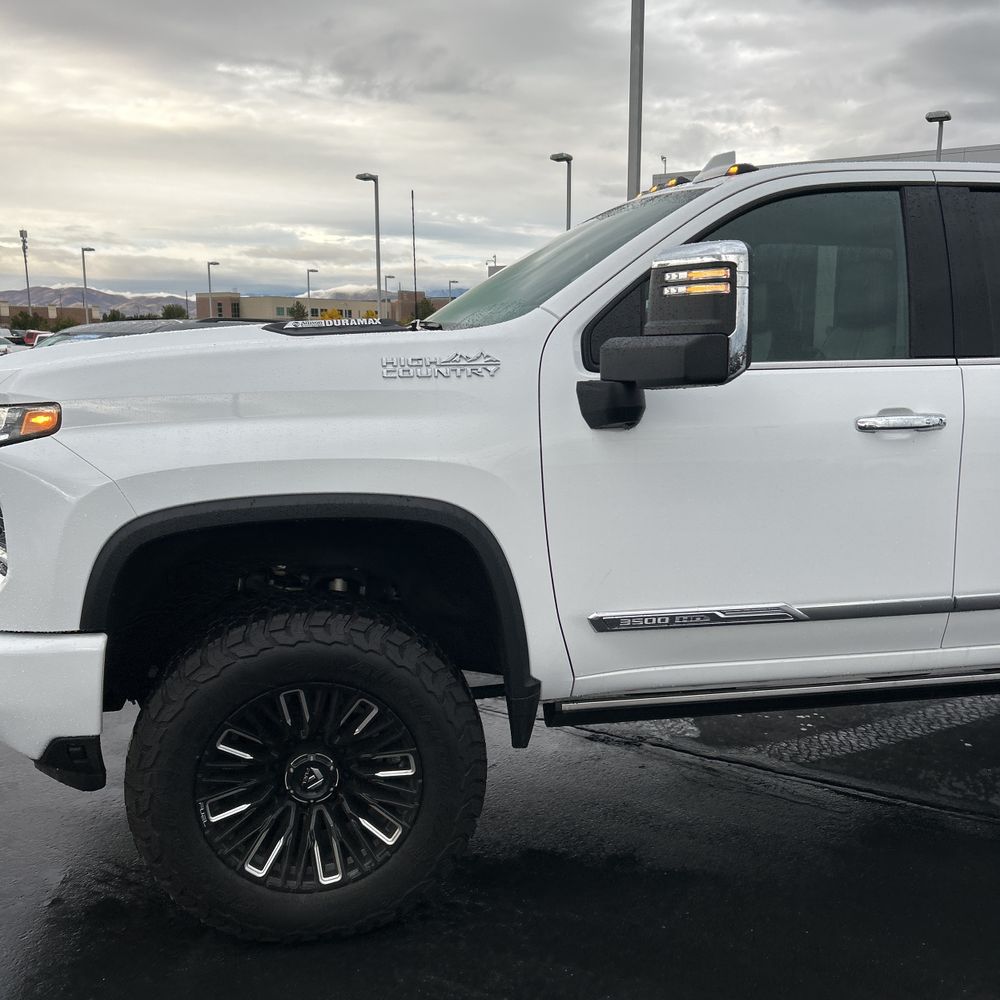 2025 Chevrolet Silverado 3500HD High Country