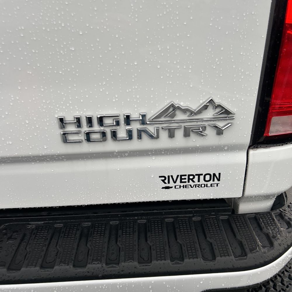 2025 Chevrolet Silverado 3500HD High Country