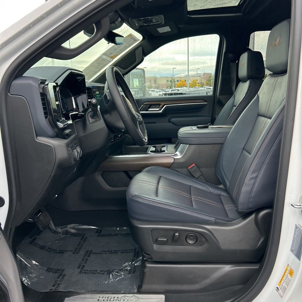 2025 Chevrolet Silverado 3500HD High Country