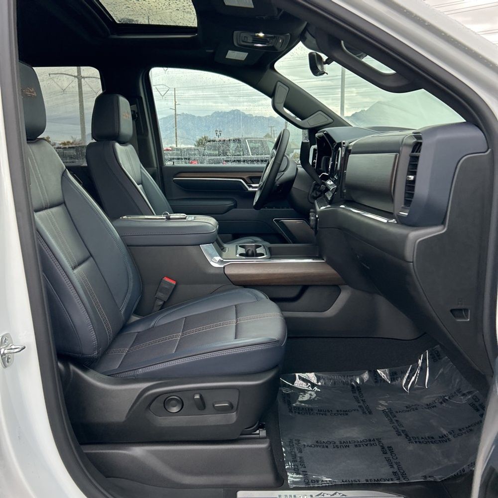 2025 Chevrolet Silverado 3500HD High Country