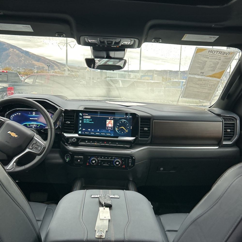 2025 Chevrolet Silverado 3500HD High Country