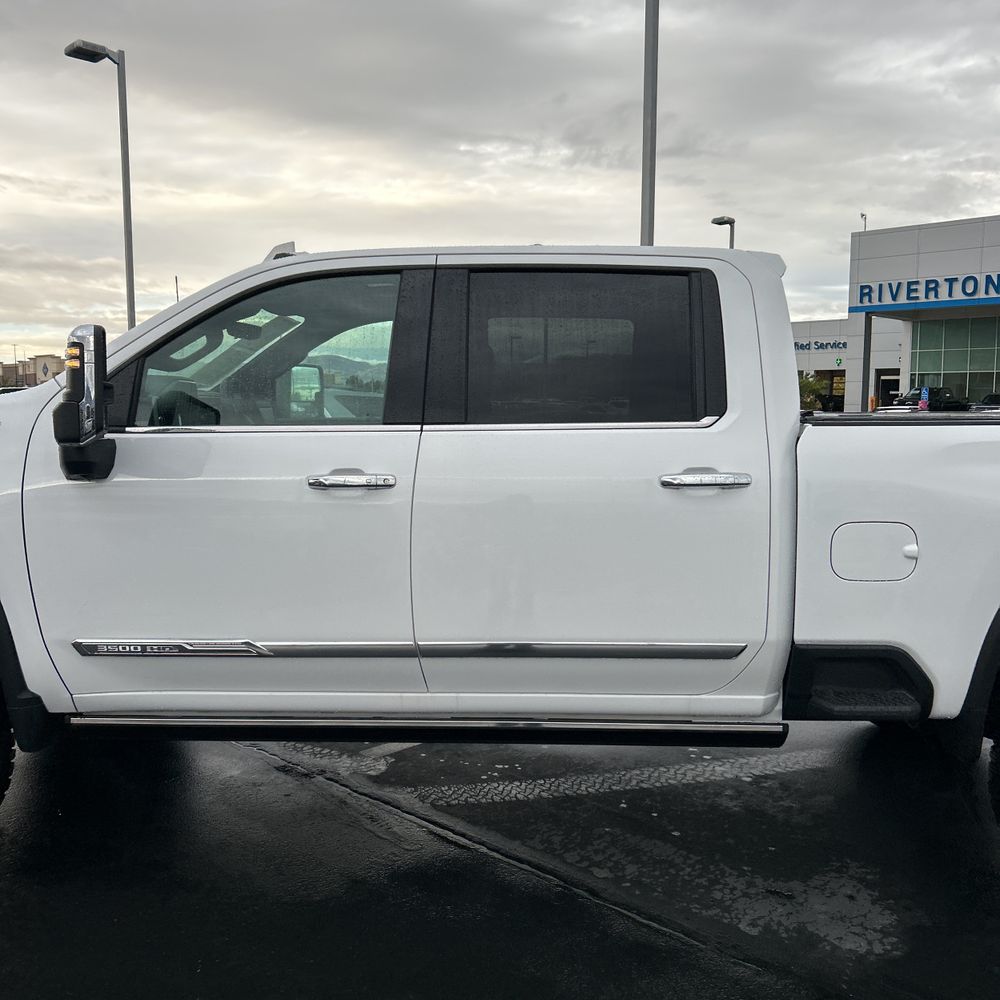 2025 Chevrolet Silverado 3500HD High Country
