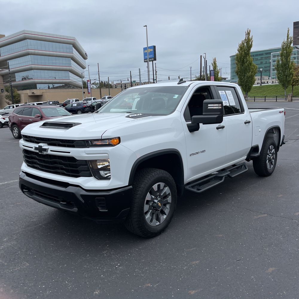 2024 Chevrolet Silverado 2500HD Custom