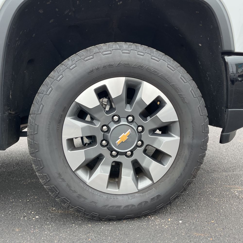 2024 Chevrolet Silverado 2500HD Custom