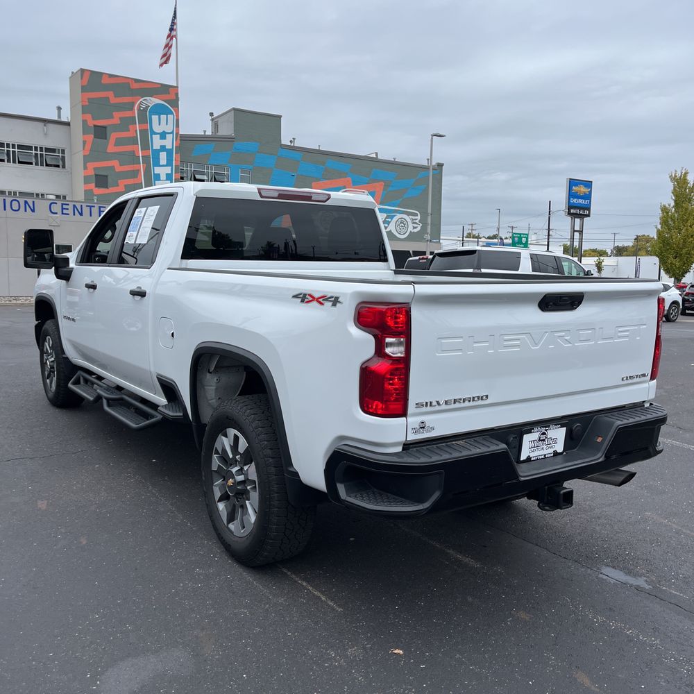 2024 Chevrolet Silverado 2500HD Custom