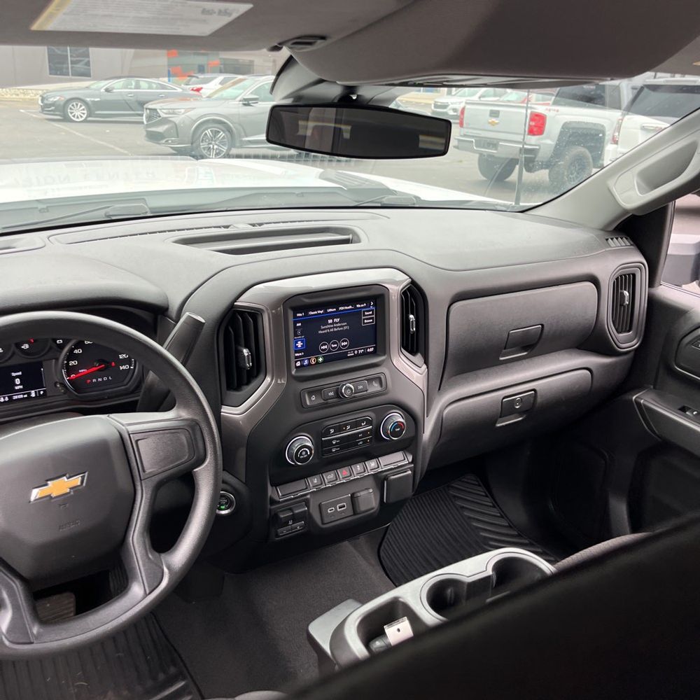 2024 Chevrolet Silverado 2500HD Custom